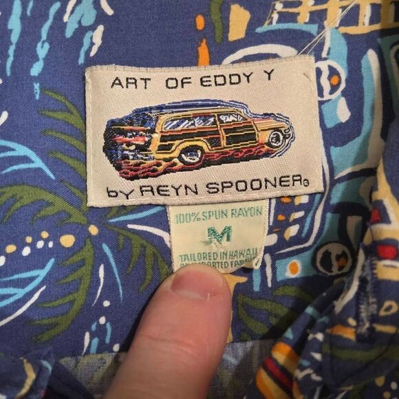 REYN SPOONER ART OF EDDY Y BLUE SURF HOT ROD HAWAIIAN CAMP SHIRT MENS MEDIUM - Picture 2 of 5